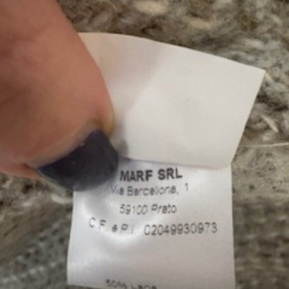 Fringed buttoned cape coat. - Picture 6 of 7